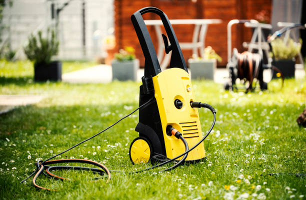 Best Pool Deck Cleaning  in Warsaw, IL